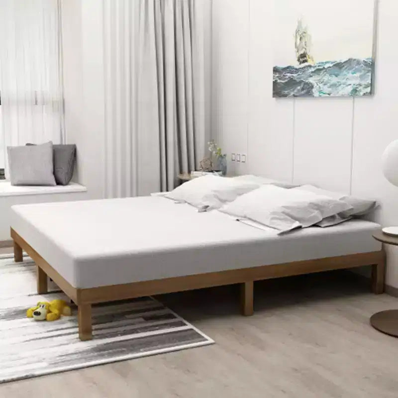 Lit plateforme en bois massif grand format avec lattes de bois et rangement sous le lit