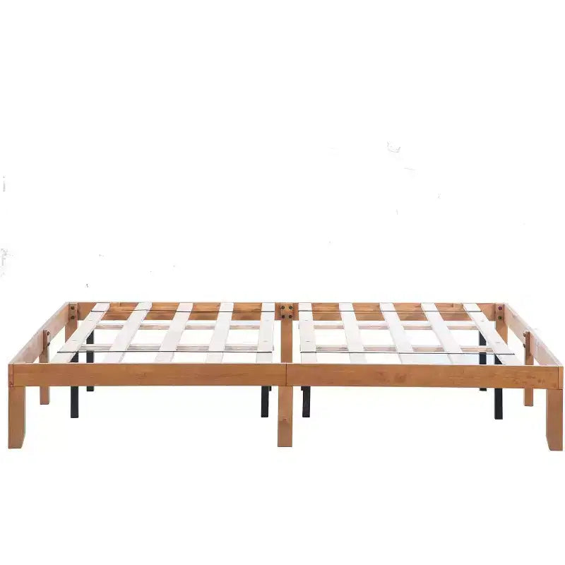 Lit plateforme en bois massif grand format avec lattes de bois et rangement sous le lit