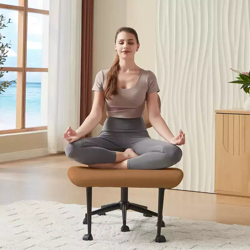 Chaise ergonomique en PU avec support lombaire en bois courbé et roulettes pour le yoga et la méditation