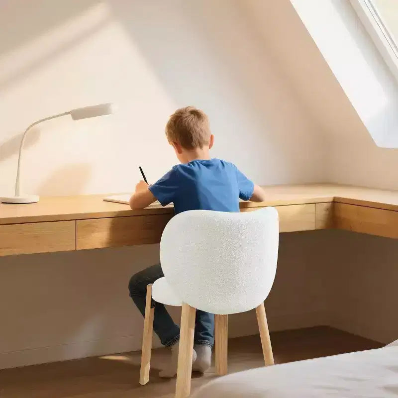 COZONY Chaise de maquillage à dossier cœur, lot de 1 ou 2, chaise de coiffeuse et de salle à manger pour chambre à coucher, chaise d'appoint confortable, capacité de 136 kg, compatible avec les bureaux de moins de 61 cm