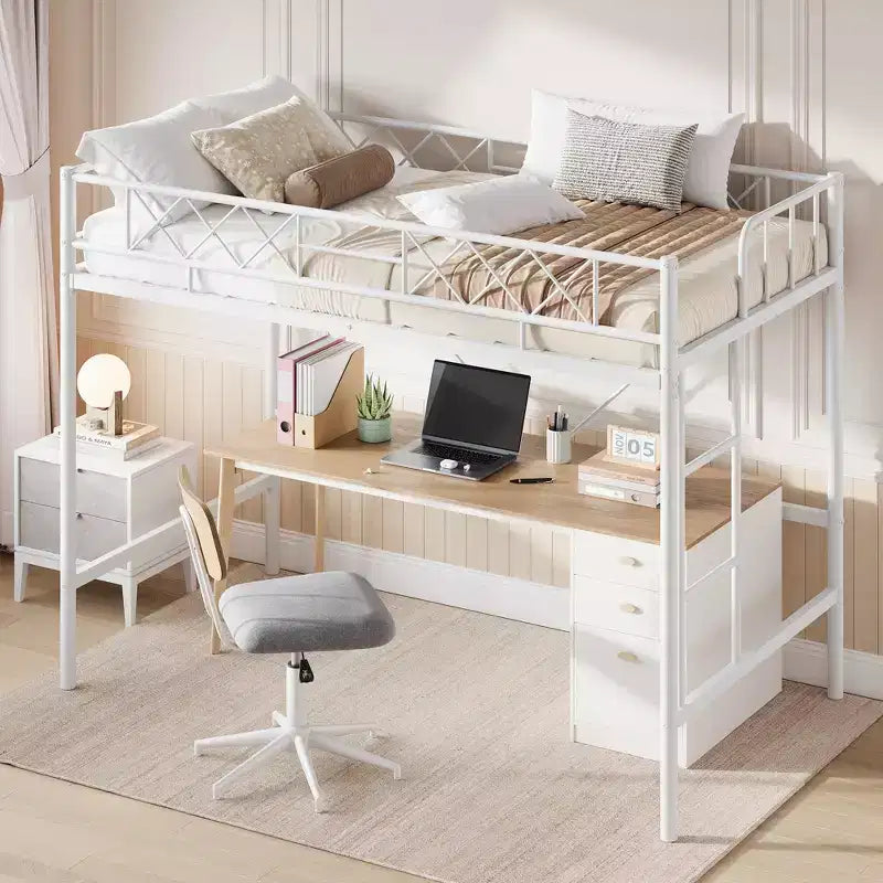 Lit mezzanine deux places avec garde-corps de sécurité arqué et échelle de sécurité, cadre en métal robuste avec lattes en acier solides, pas besoin de sommier tapissier, gain de place