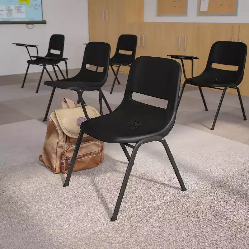 Chaise ergonomique Flash Furniture avec tablette rabattable à droite